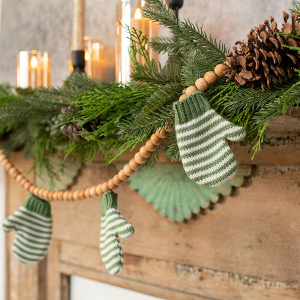 9' WOODEN BEAD WITH KNIT GREEN AND WHITE MITTEN GARLAND