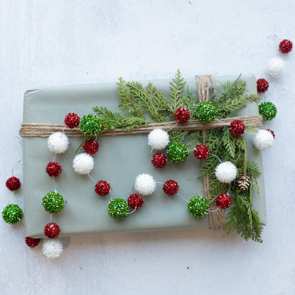 SMALL RED, GREEN & WHITE SNOWBALL GARLAND