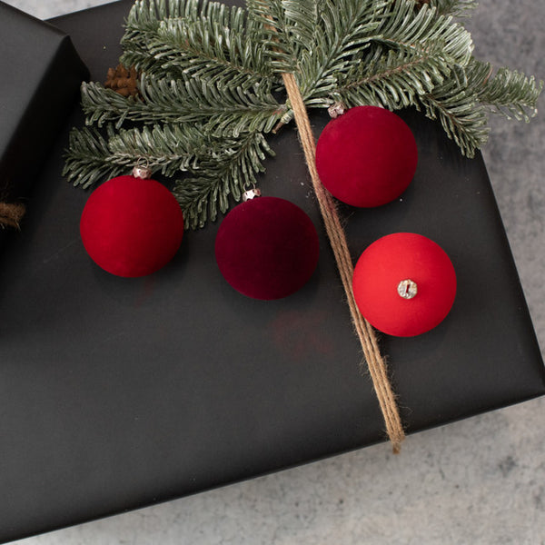 SET/ 4 - 2.5" RED FLOCKED BALLS